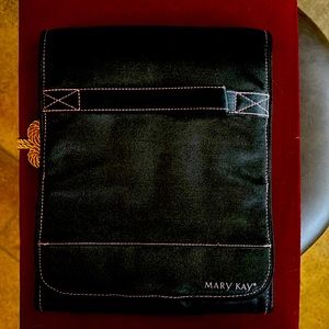 New Mary Kay travel makeup bag